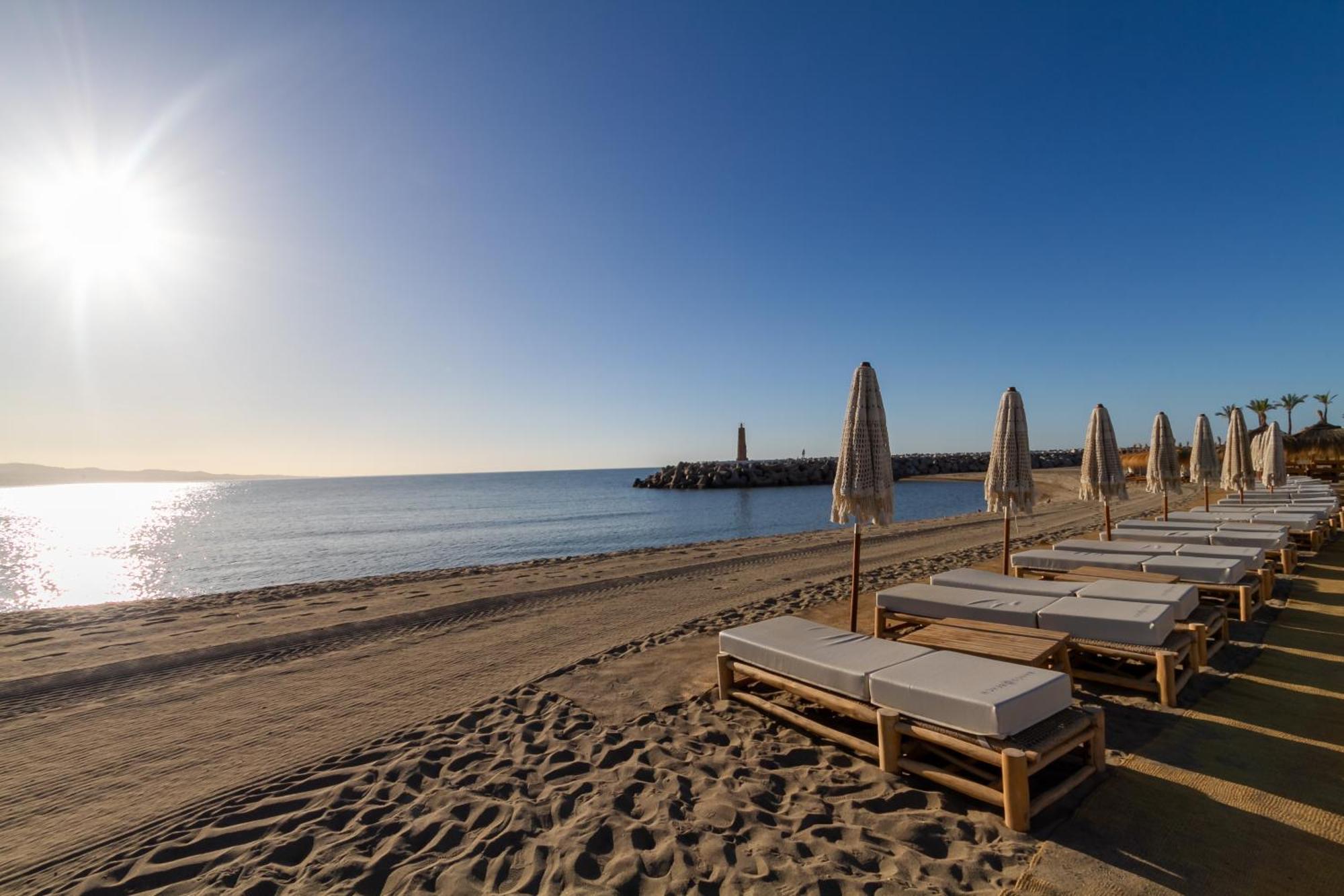 Banus - Brand New And Exclusive Banus Port Seafront Flat *