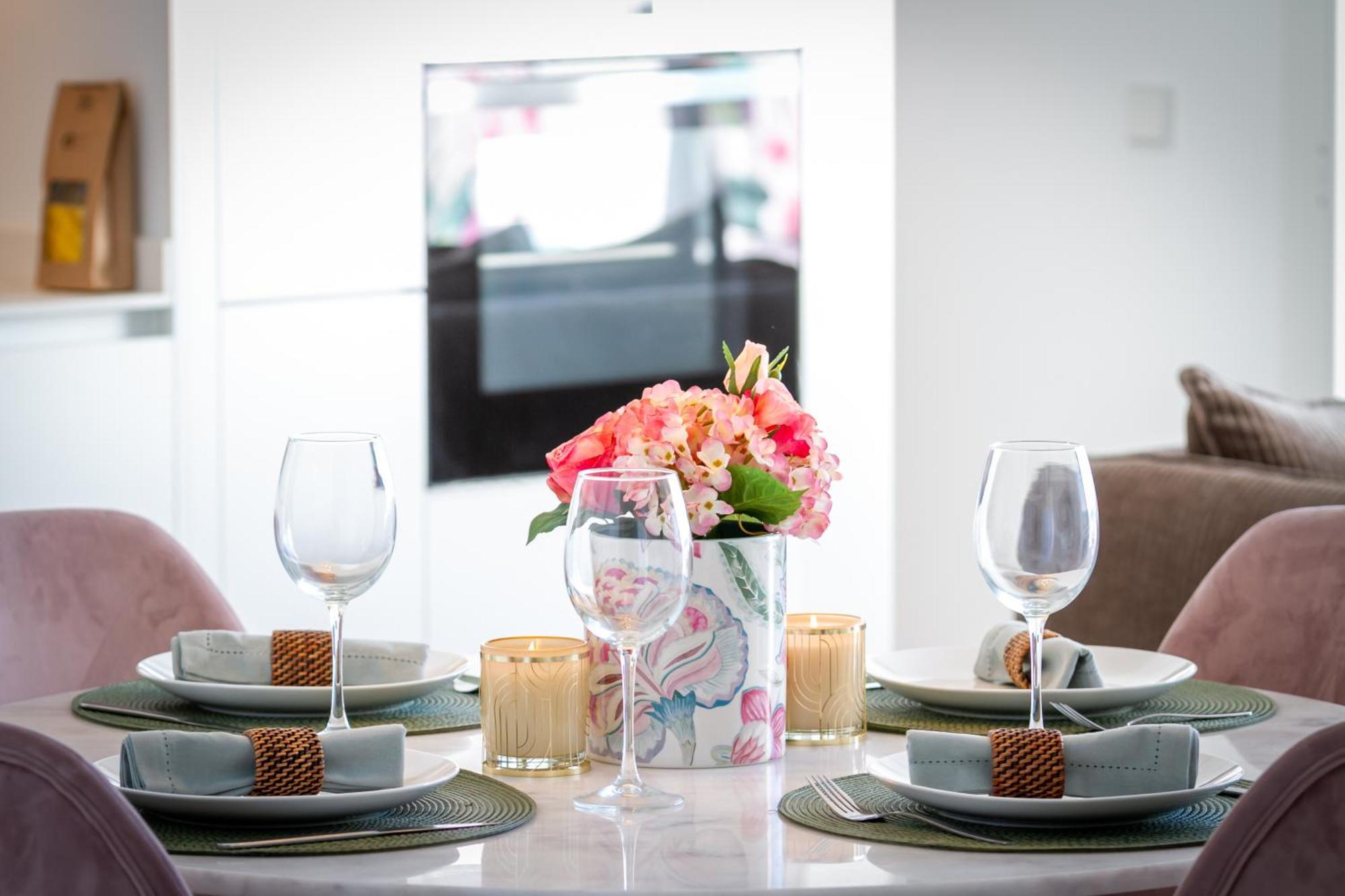 Banus - Brand New And Exclusive Banus Port Seafront Flat