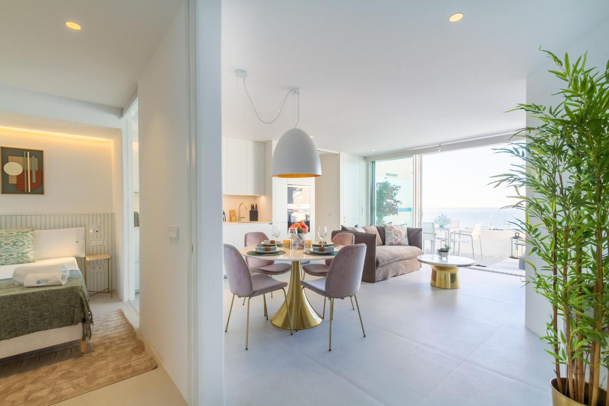 Banus - Brand New And Exclusive Banus Port Seafront Flat
