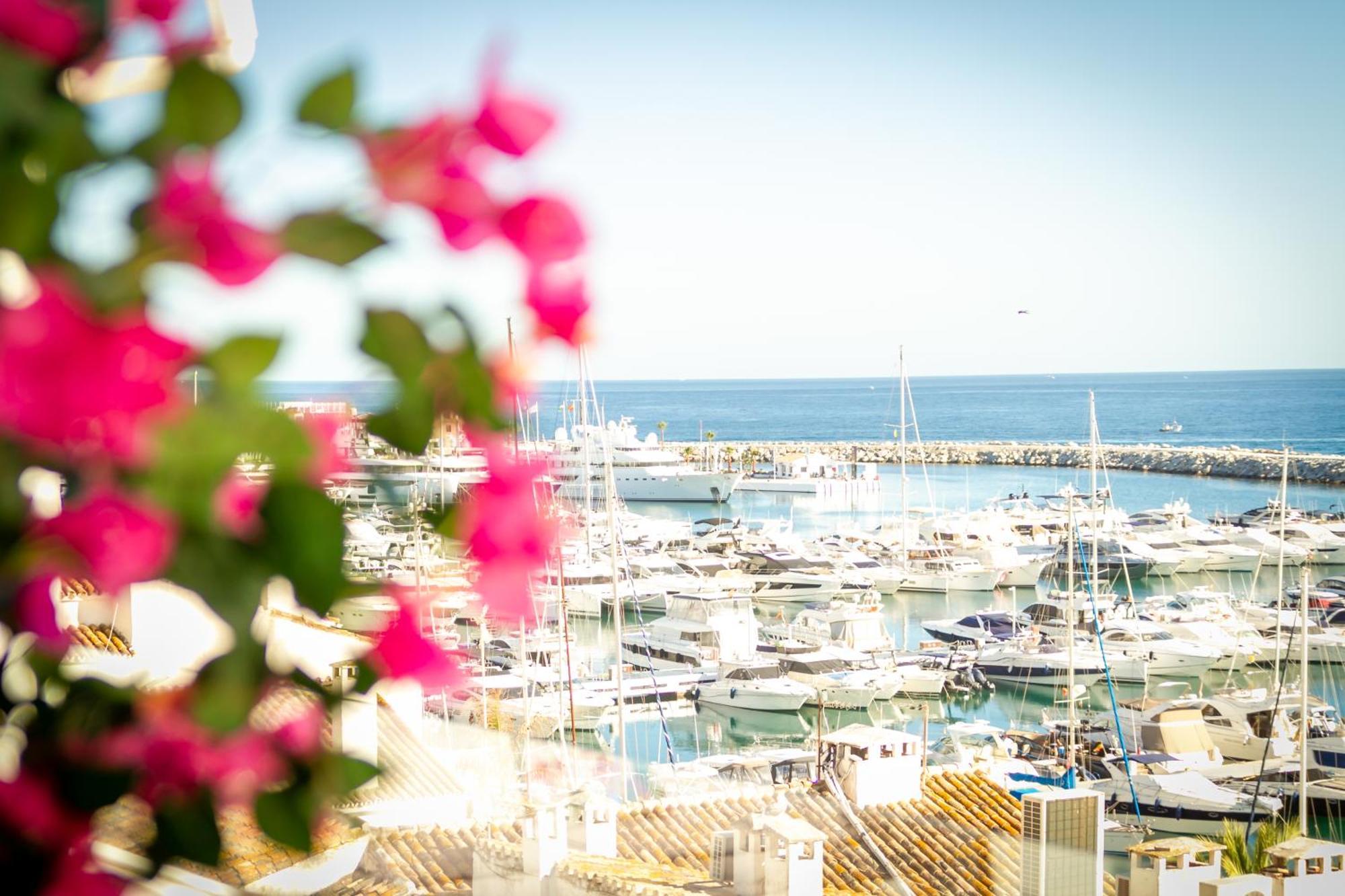 Banus - Brand New And Exclusive Banus Port Seafront Flat * Marbella